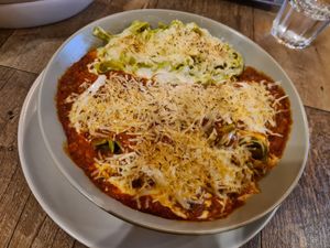 Pasta Trio & Seitan Mix at El Vegetariano de la Alcazabilla in Malaga