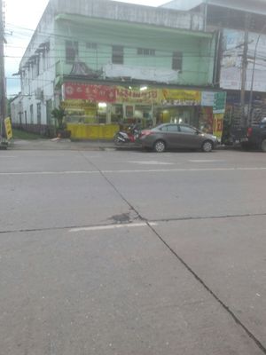 View from the road at Raan Midr J - ร้าน มิตรเจ in Udon Thani