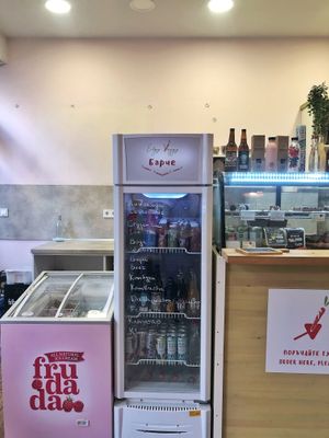 Drinks at Edgy Veggy in Sofia