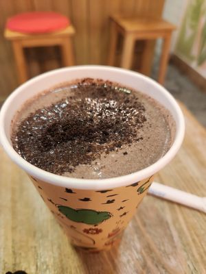 Oreo shake at Edgy Veggy in Sofia