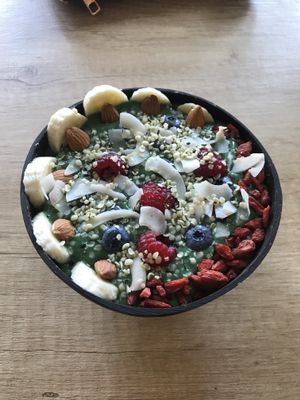 Popeye smoothie bowl  at Edgy Veggy in Sofia