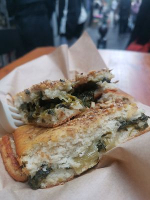 Stuffed foccicia with mushroom, greens, raisins & nuts 👌🇮🇹 at Oven  in Naples