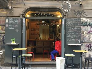 Store when open at Oven  in Naples