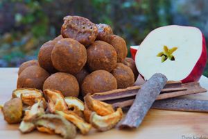 Raw Vegan Apple & Cinnamon Truffles at Rawsmary in Edinburgh