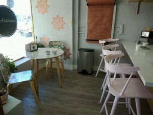 Available seatings at L'Artisane Creative Bakery in Coral Gables