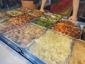 Economy dishes ~ at Fu Kang 富康素食轩 - Yishun in North Singapore
