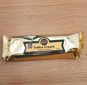 Vegan chocolate with "honey comb" at Goodstore - Asogatan in Stockholm