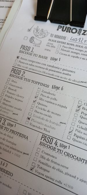 Los12Monos at Puro Zumo in Bogota