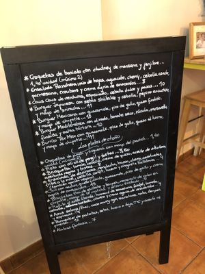 Menu  at La Voladora in Alicante