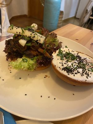 Japanese burger   at La Voladora in Alicante