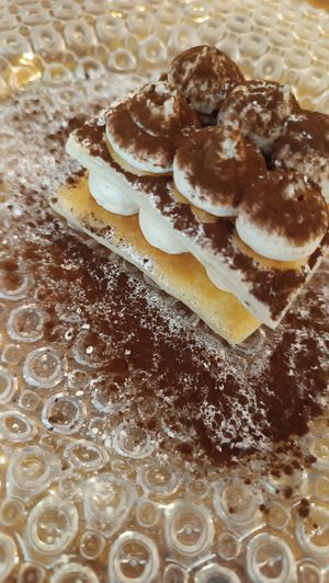 Mille feuilles chocolat blanc at La Voladora in Alicante