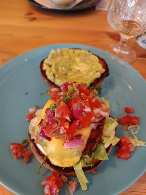 Hamburguesas mexicana at La Voladora in Alicante