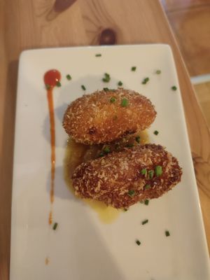 Croquetes de batata at La Voladora in Alicante