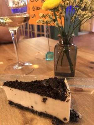 Oreo cheesecake at La Voladora in Alicante