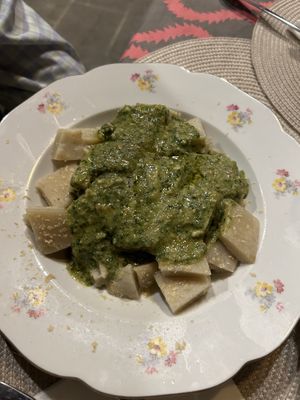 Testaroli al pesto  at In Unzaja in Savona