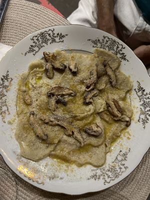Carpaccio di seitan e funghi  at In Unzaja in Savona