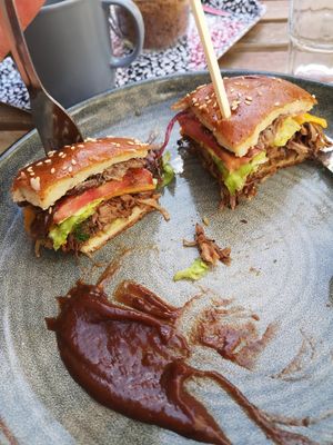  at Les Bols d'Antoine in Paris