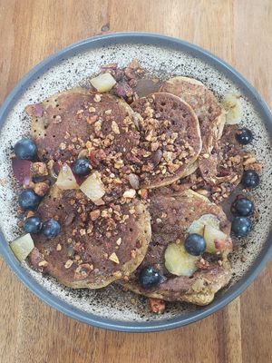 Pancakes with fruits, nuts & maple syrup at Les Bols d'Antoine in Paris
