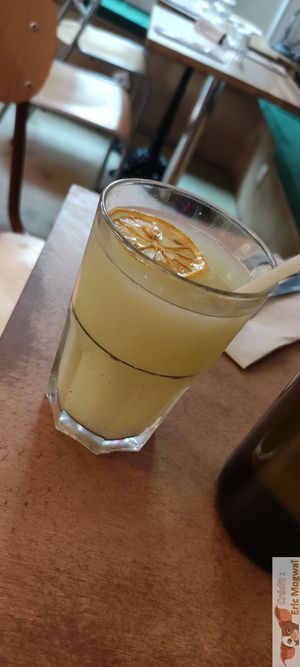 Ginger, lemon and vanilla juice at Les Bols d'Antoine in Paris