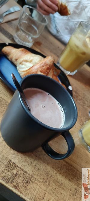 Chocolate "Grand mother" at Les Bols d'Antoine in Paris