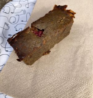 Matcha & raspberry financier at Les Bols d'Antoine in Paris