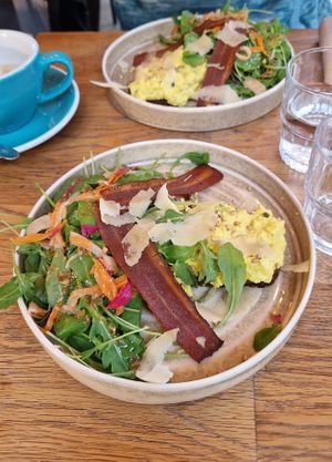 Tofu and bacon toast at Les Bols d'Antoine in Paris