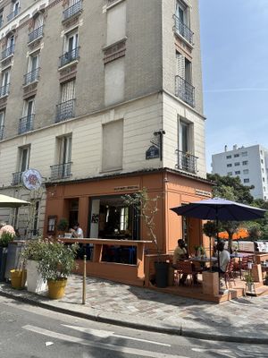   at Les Bols d'Antoine in Paris