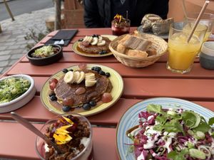 Brunch  at Les Bols d'Antoine in Paris
