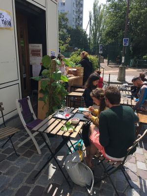 Outside  at Les Bols d'Antoine in Paris