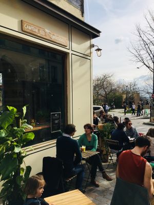 Outside  at Les Bols d'Antoine in Paris