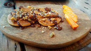 Pancakes chocolat banane at Les Bols d'Antoine in Paris