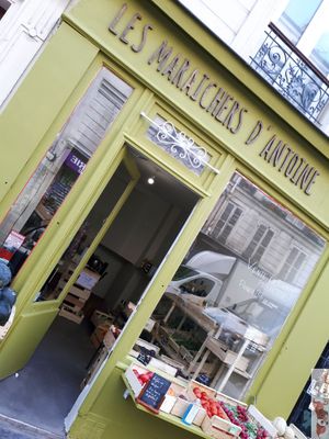 Backroom "Local market garden" at Les Bols d'Antoine in Paris