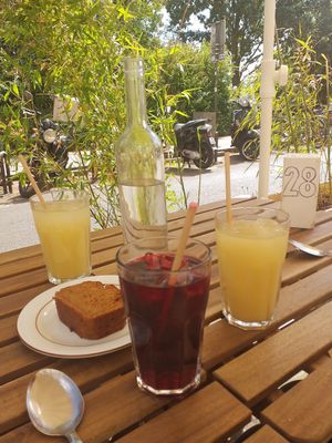 Jus de gingembre at Les Bols d'Antoine in Paris