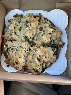 Vegan fresh Mommas Fav on gluten free crust sooo good personal size  at Fresh Brothers in San Diego