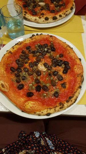 Taggia vegan pizza at Crudo Fa La Pizza in Turin