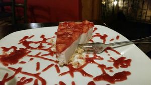 torta yogurt e fragole at Haiku in Catania