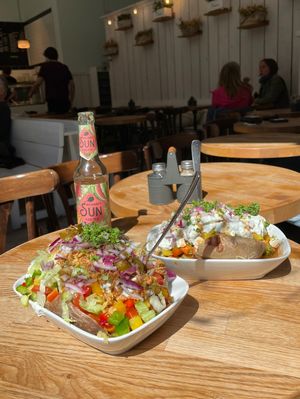 Amazing vegan options!  at Erdapfel in Hamburg