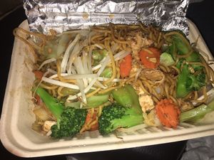 Chow Mein at Thai Vegan in Beverly Hills