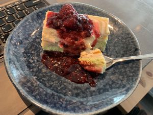 New vegan mango cake at LHR - Wagamama - T5 in West London