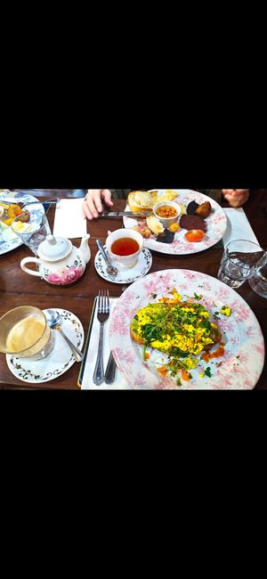  at Hillhead Bookclub in Glasgow