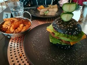 Vegan burger at Back2Nature Vegan Cafe in Brighton