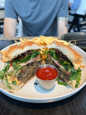 Burger at PLANTA in Miami Beach