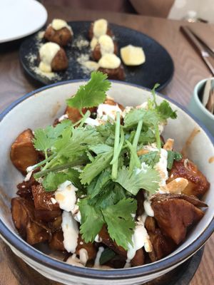 Potatoes with sriracha 😍😍😍 at PLANTA in Miami Beach