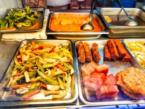 Dishes available at Su Zhi Yuan 素之缘 in Central Singapore