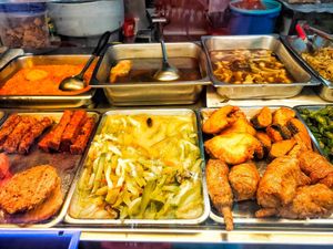 Dishes available at Su Zhi Yuan 素之缘 in Central Singapore