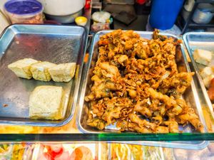 Dishes available at Su Zhi Yuan 素之缘 in Central Singapore