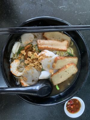 Vegetarian prawn mee .  Nice 👍   at Fen Xiang Vegetarian Delights 芬香素食小厨 in Central Singapore