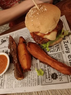 Big grill Burger at Zest Ubud in Ubud