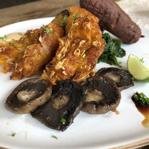 Vegan “Brit Abroad” full English breakfast  at Zest Ubud in Ubud