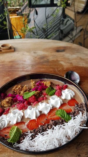 Dark Velvet smoothie bowl at Zest Ubud in Ubud